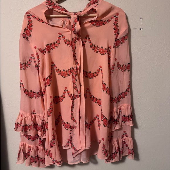 Nikasha by Anthropologie pink ruffle edge blouse Size Small - Picture 12 of 12